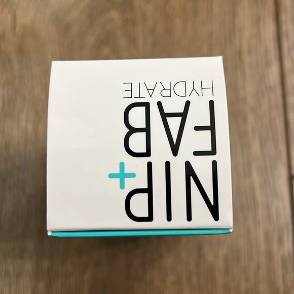 NEW AND SEALED - NIP+FAB Hydrate Hyaluronic Fix Extreme Concentrate 1.01 fl oz - Picture 3 of 4